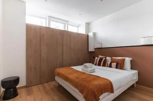 Batignolles Truffaut Charming Apartment 4P-1Br Parijs